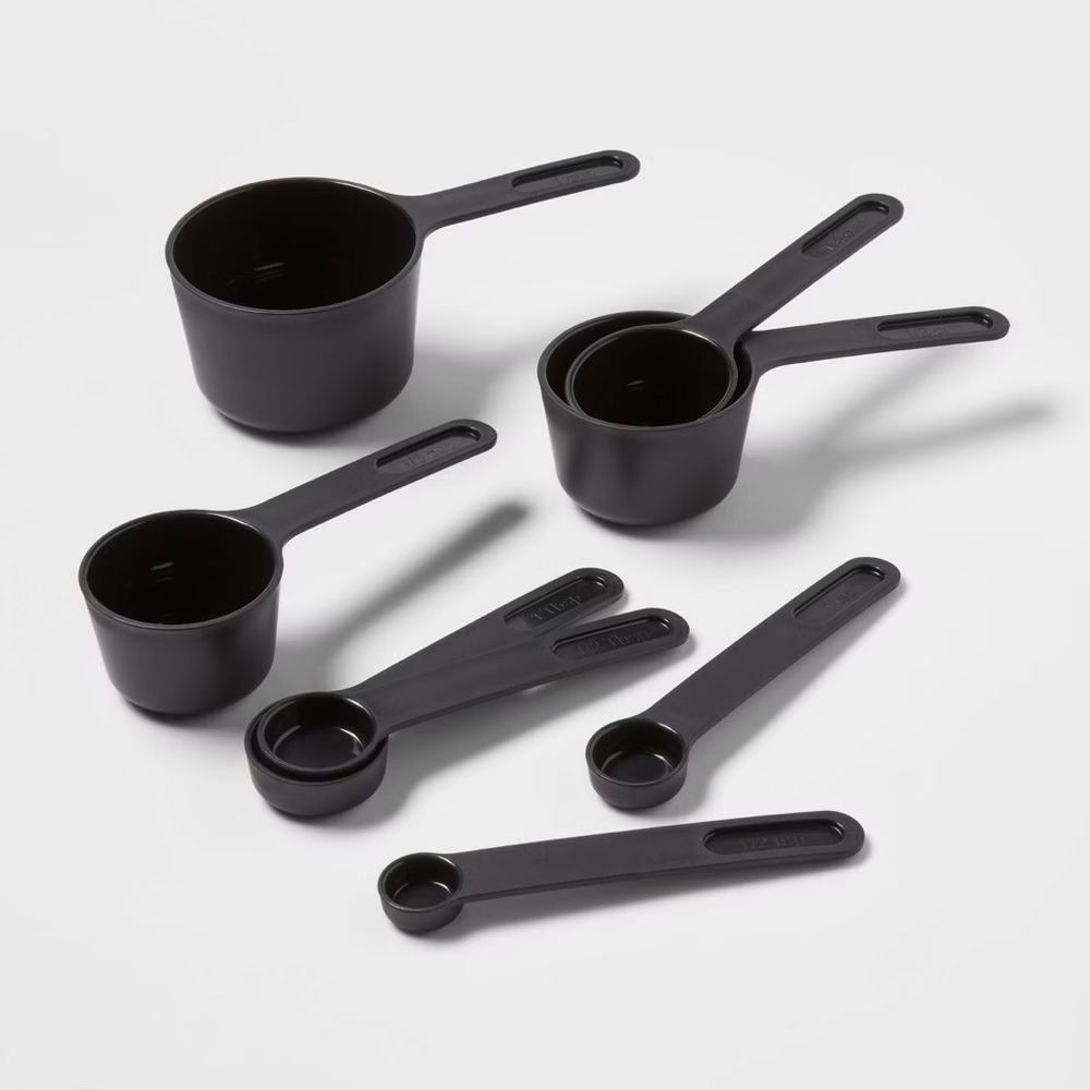 Target Room Essentials Black 8-Piece Measuring Cup Set